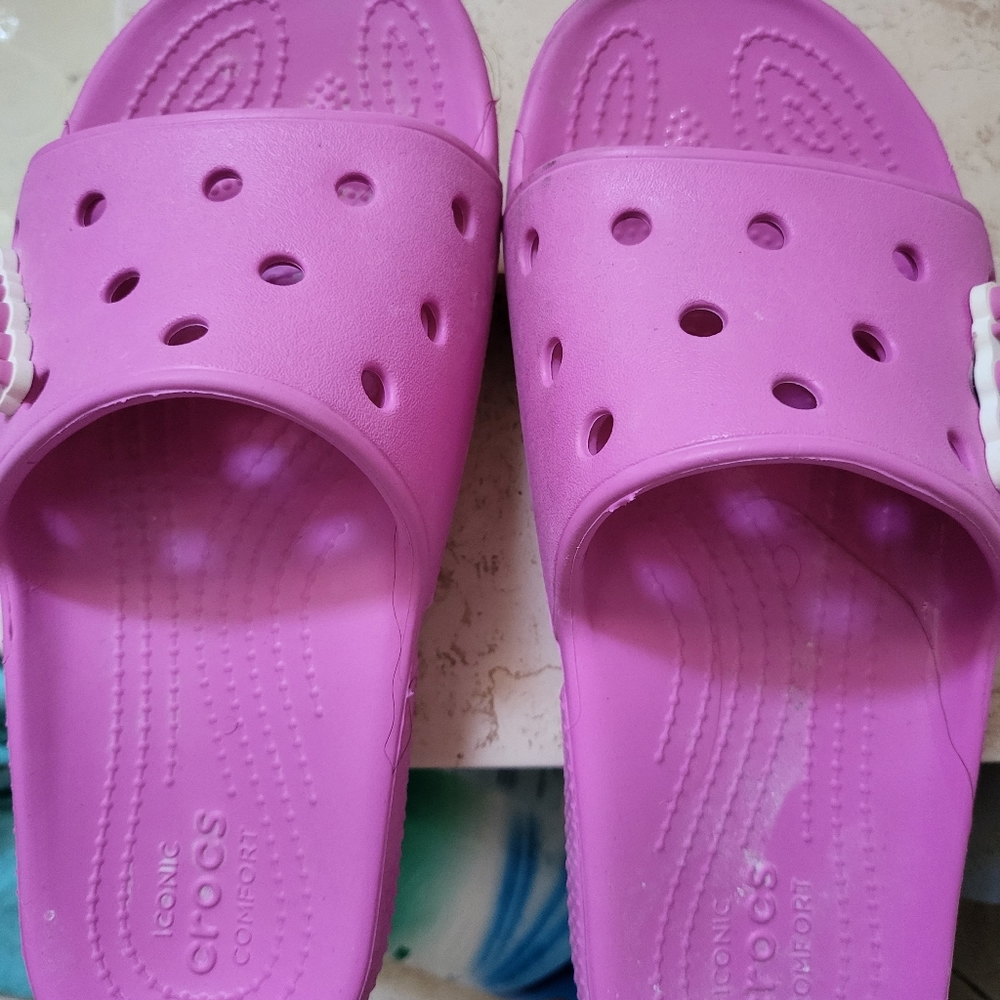 Crocs